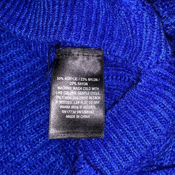 Bright Blue Oversized Sweater - Picture 12 of 12